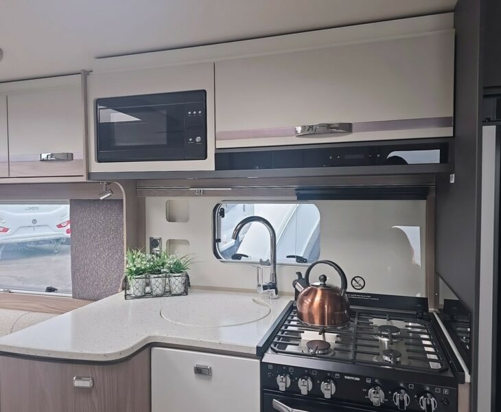 2026 CONQUEROR 480 MICROWAVE