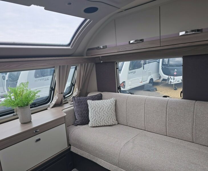 2026 CONQUEROR 645 GRANDE SEAT