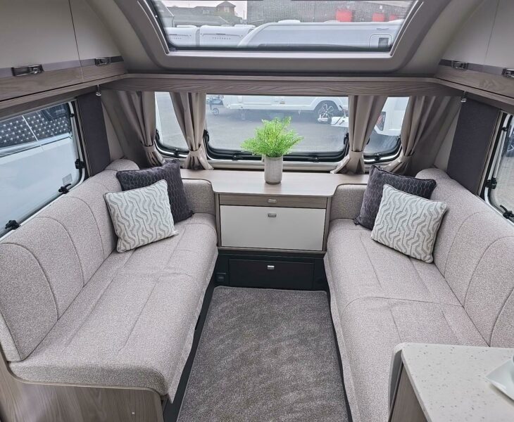 2026 CONQUEROR 645 GRANDE SEAT