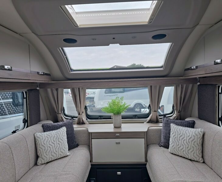 2026 CONQUEROR 645 GRANDE LOUNGE