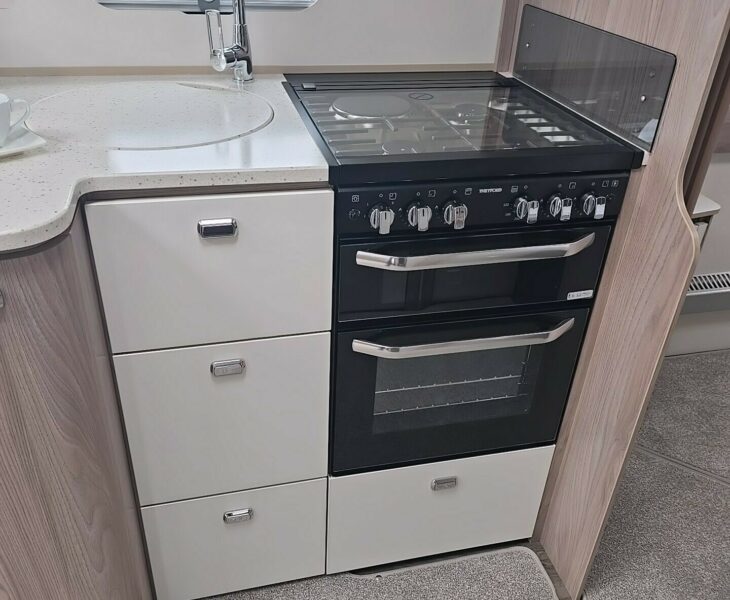 2026 CONQUEROR 645 GRANDE OVEN