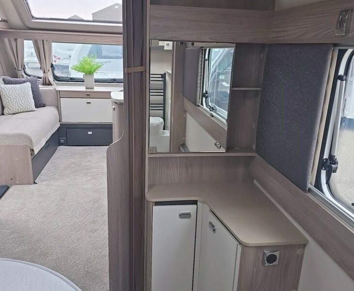 2026 CONQUEROR 645 GRANDE BEDROOM