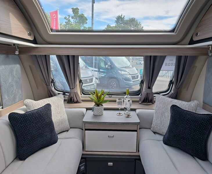 2026 SWIFT CHALLENGER 580 LOUNGE