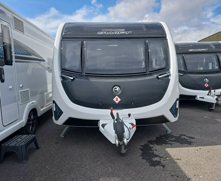 2026 SWIFT CHALLENGER  580 GRANDE FRONT