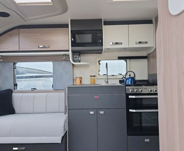 2026 SWIFT CHALLENGER  580 GRANDE ENTRANCE