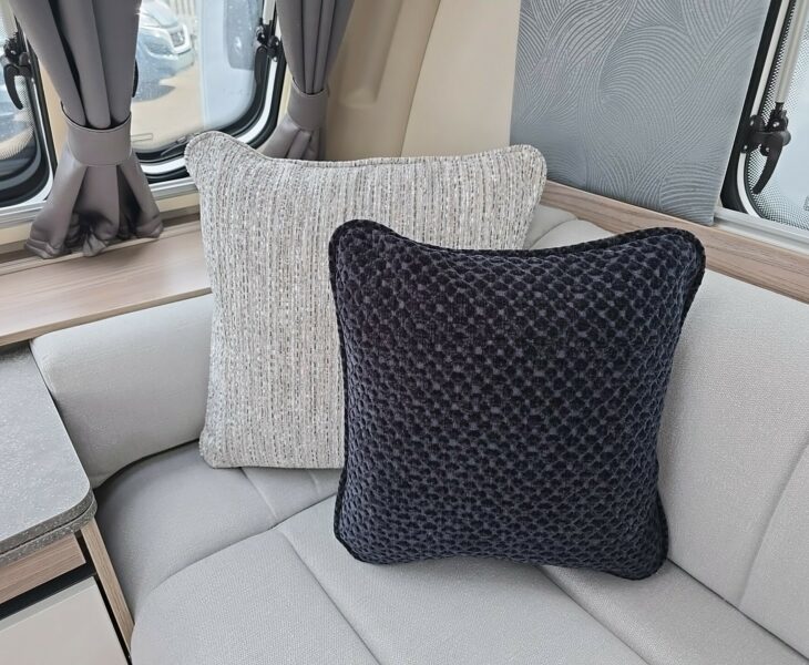 2026 SWIFT CHALLENGER  580 GRANDE CUSHIONS