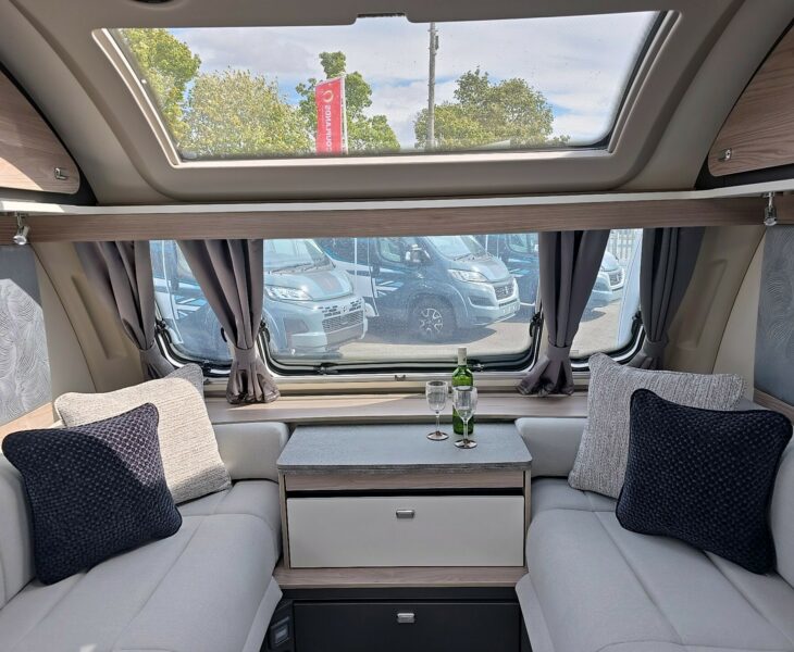 2026 SWIFT CHALLENGER  580 GRANDE LOUNGE