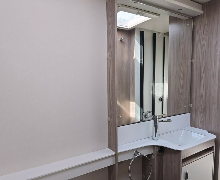 2026 SWIFT CHALLENGER  580 GRANDE WASHROOM