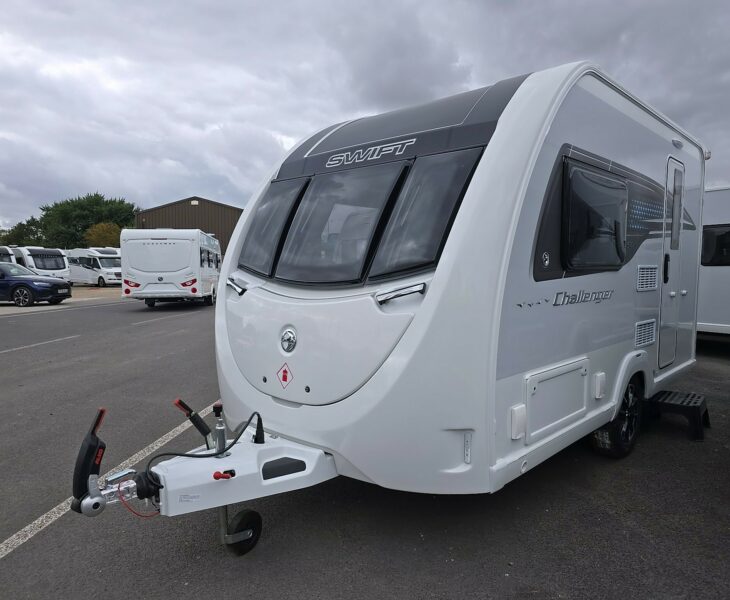 2026 SWIFT CHALLENGER 390 FRONT N/S