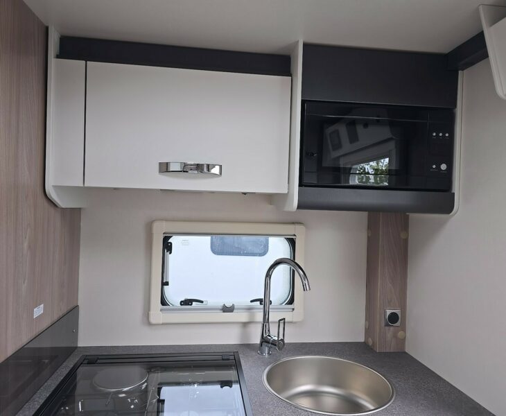 2026 SWIFT CHALLENGER 390 KITCHEN