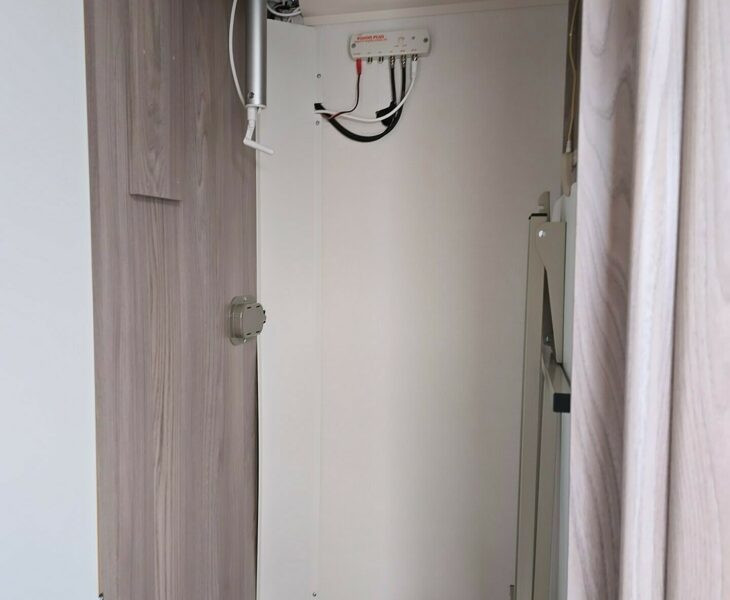 2026 SWIFT CHALLENGER 390 WAREDROBE