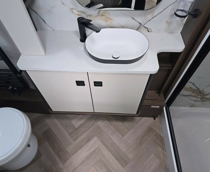 2026 COACHMAN LUSSO 2 WASHROOM