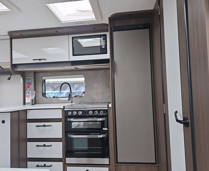 2026 COACHMAN LASER XTRA 480 FRIDGE