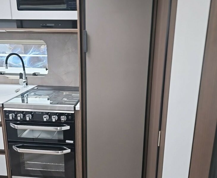 2026 COACHMAN LASER XTRA 480 FRIDGE