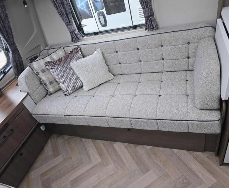 2026 COACHMAN LASER XTRA 480 SEAT