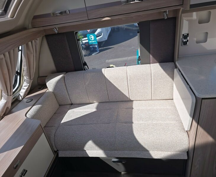 2026 SWIFT CONQUEROR 580 GRANDE SEAT