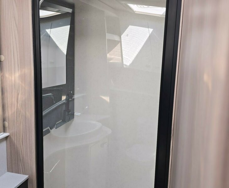 2026 SWIFT CONQUEROR 580 GRANDE SHOWER