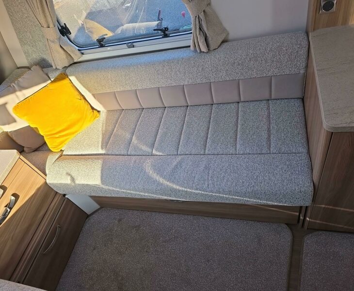 2020 SWIFT FAIRWAY PLATINUM 530 SEAT