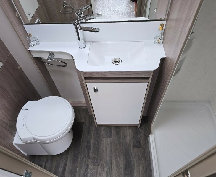 2026 SWIFT CHALLENGER 480 WASHROOM