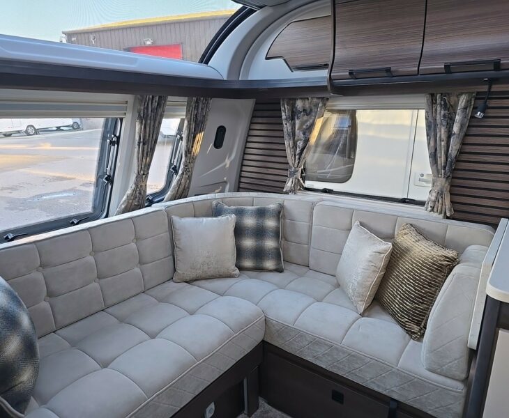 2026 LUSSO 1 SEATING