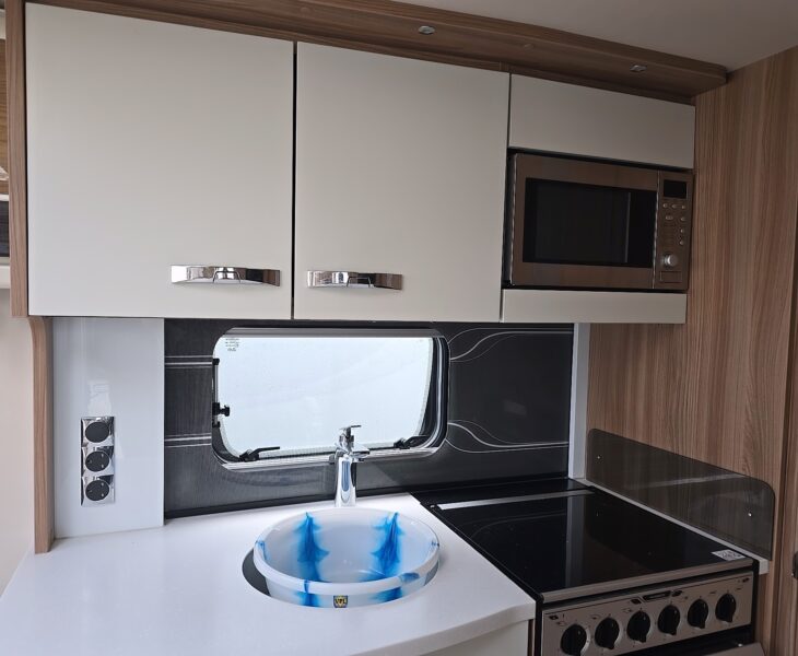 2018 SWIFT ELEGANCE 650