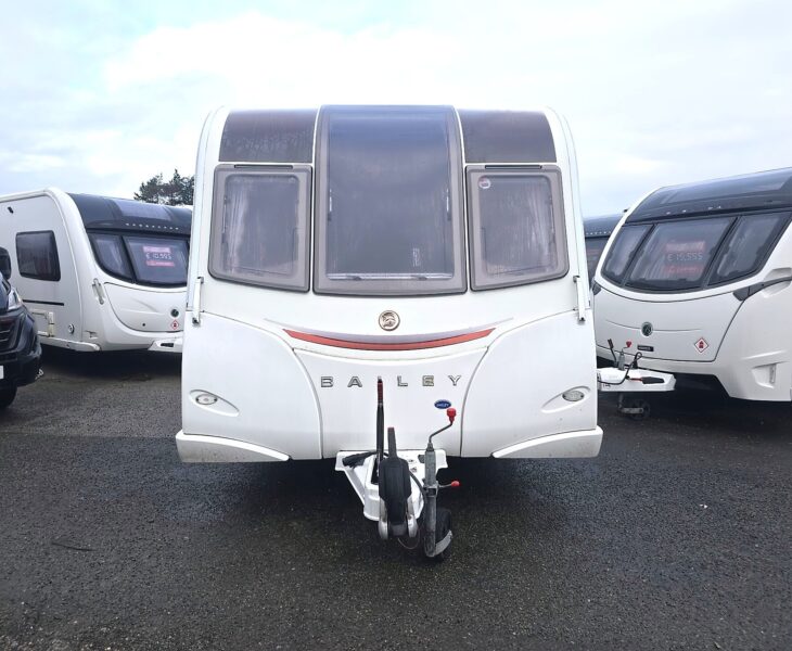 Bailey Unicorn Seville Front