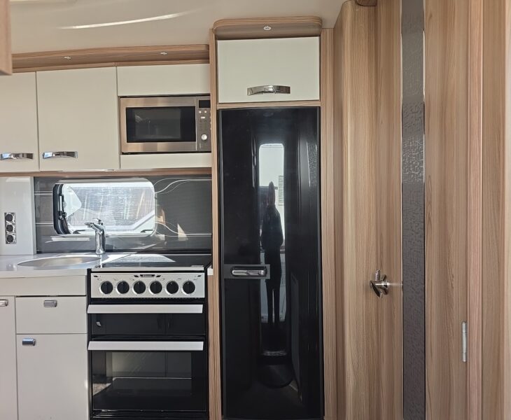 2017 SWIFT ELEGANCE 480 ENTRANCE