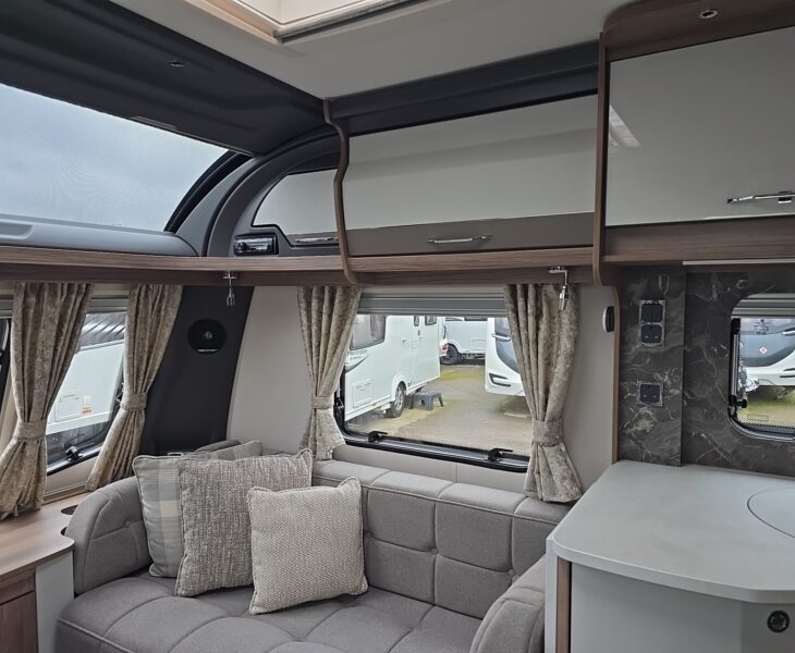 2025 COACHMAN VIP 575