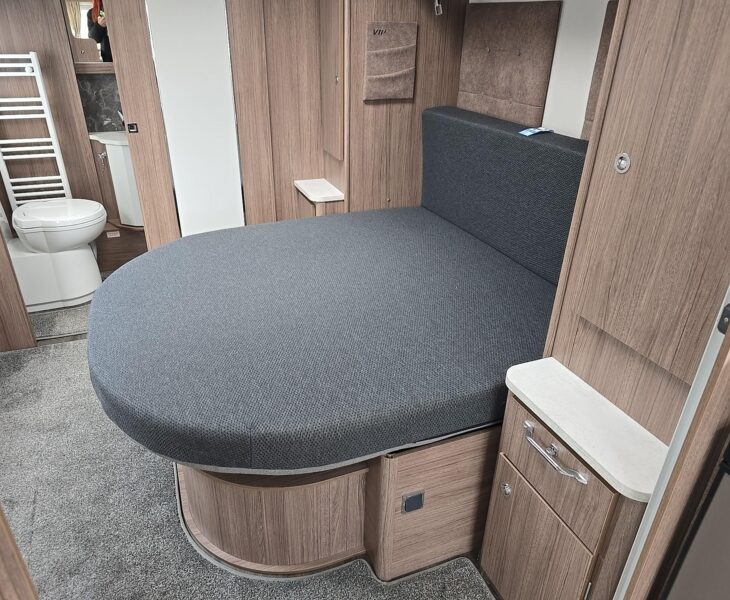 2025 COACHMAN VIP 575