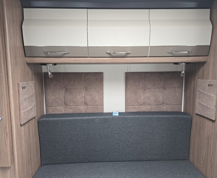 2025 COACHMAN VIP 575