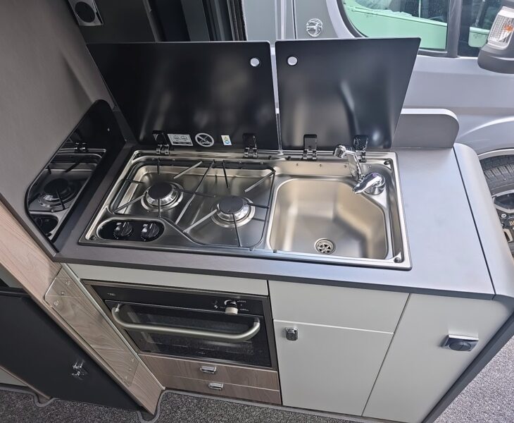 2026 CARRERA 194 CAMPERVAN