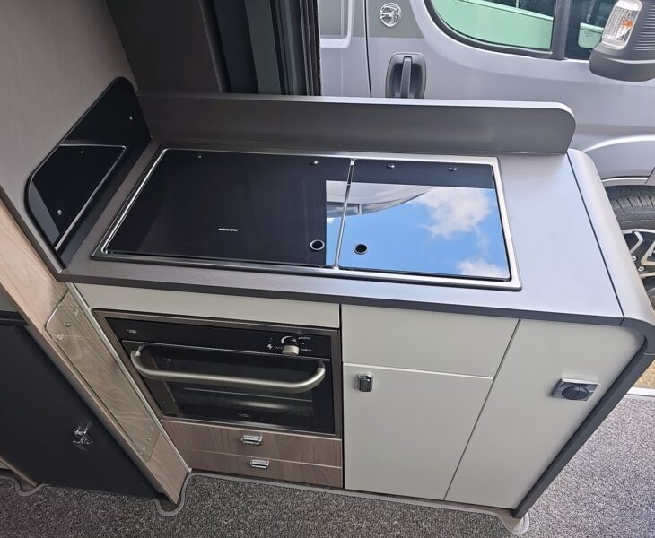 2026 CARRERA 194 CAMPERVAN