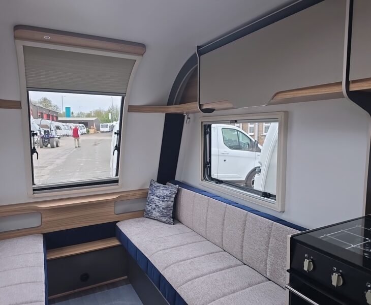 2026 Bailey Discovery D4-2 Seating