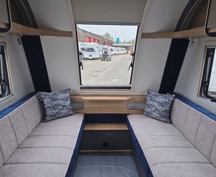 2026 Bailey Discovery D4-2 Seating