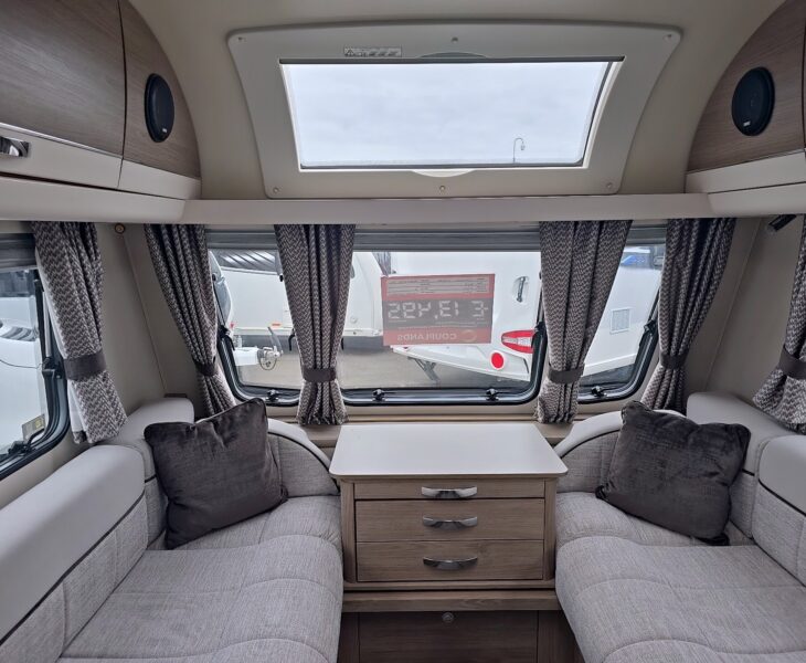 2018 COMPASS CASITA KENSINGTON 462