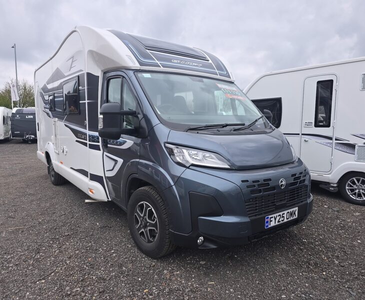 2025 SWIFT ESCAPE 640 FRONT O/S