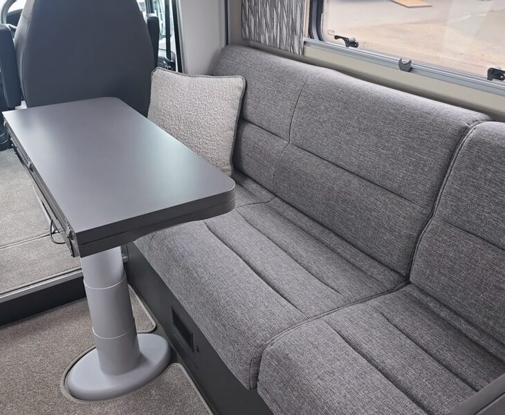 2025 SWIFT ESCAPE 640 SEAT