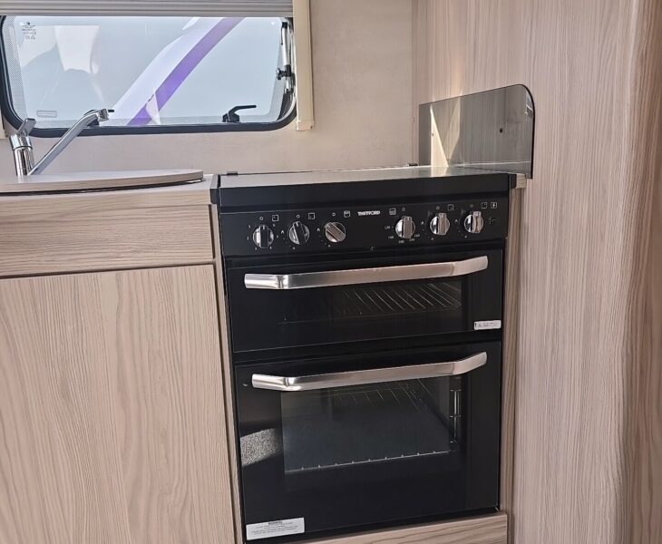 2024 ELDDIS CHATSWORTH 868 6 BERTH CARAVAN