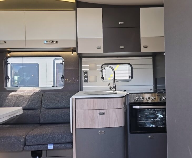 2026 SWIFT TREKKER 584 INTERIOR