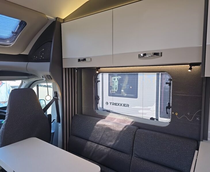 2026 SWIFT TREKKER 584 INTERIOR