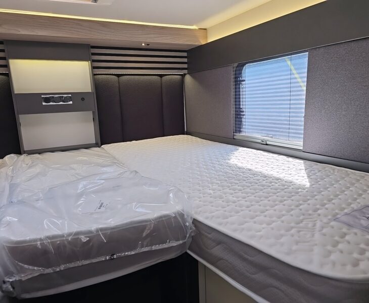 2026 SWIFT TREKKER 584 INTERIOR