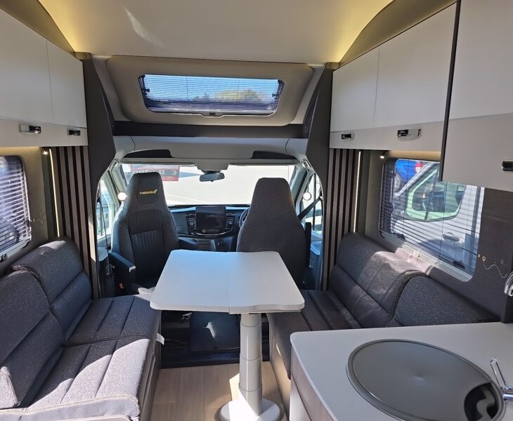 2026 SWIFT TREKKER 584 INTERIOR