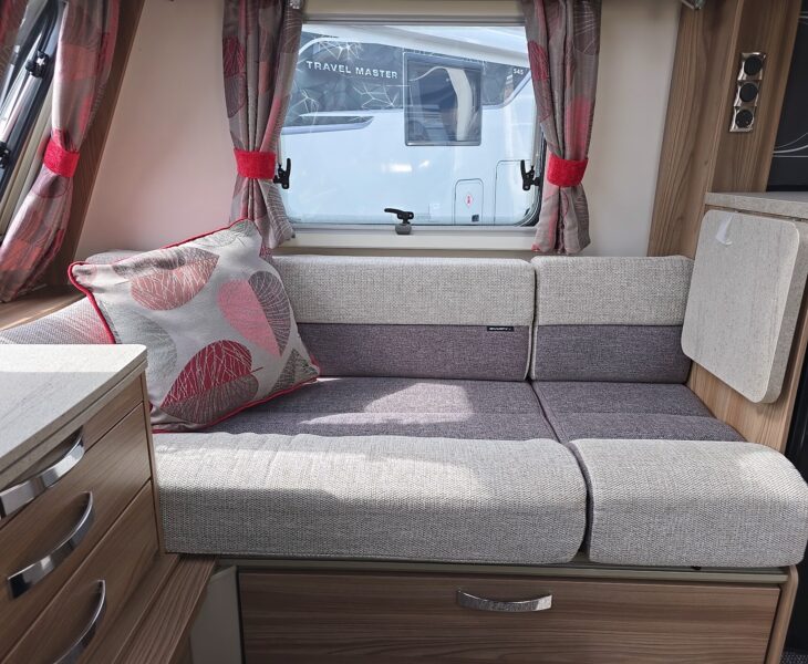2018 SWIFT CHALLENGER 565 INTERNAL