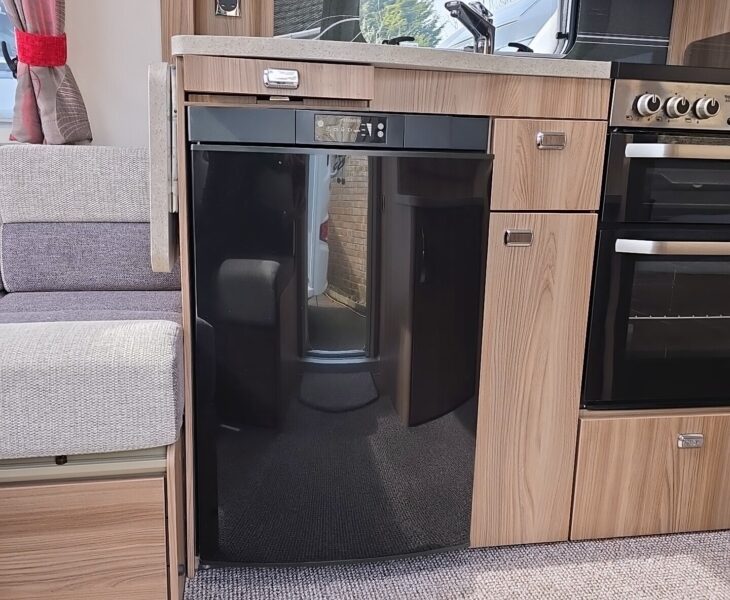 2018 SWIFT CHALLENGER 565 INTERNAL