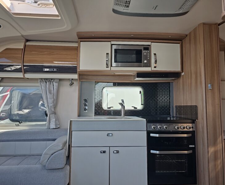 2020 BESSACARR BY DESIGN 845 INTERIOR
