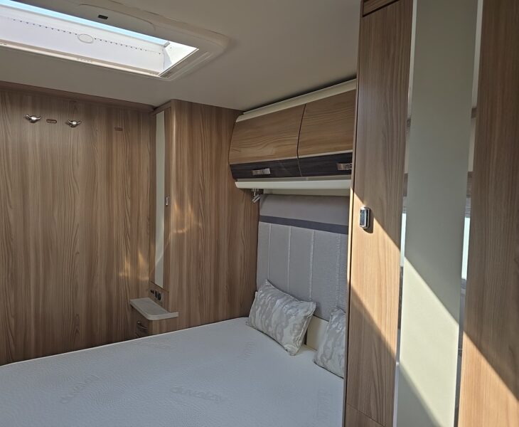 2020 BESSACARR BY DESIGN 845 INTERIOR