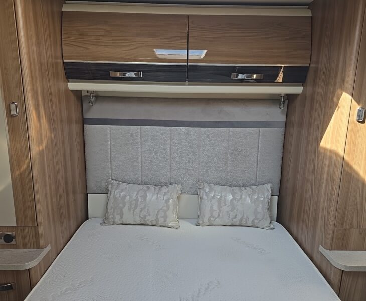 2020 BESSACARR BY DESIGN 845 INTERIOR