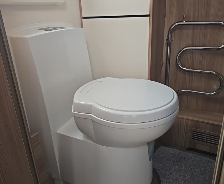 2020 BESSACARR BY DESIGN 845 INTERIOR