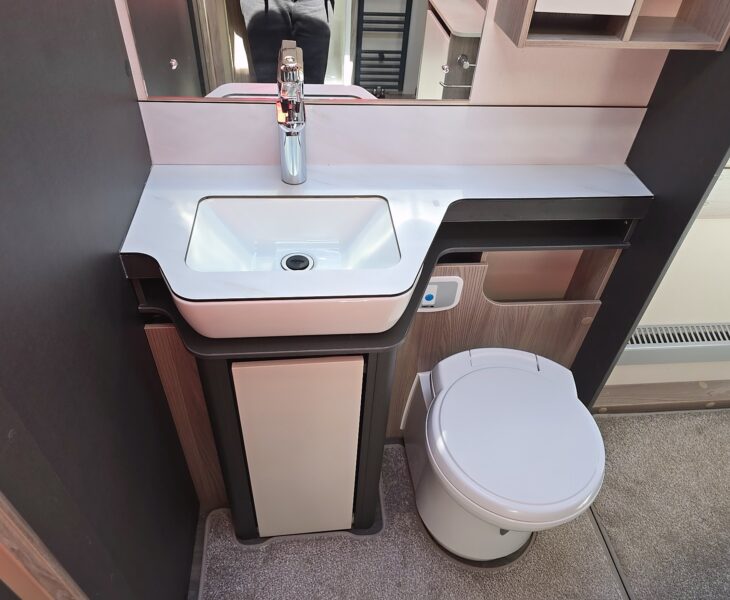 2024 SWIFT ELEGANCE GRANDE 850