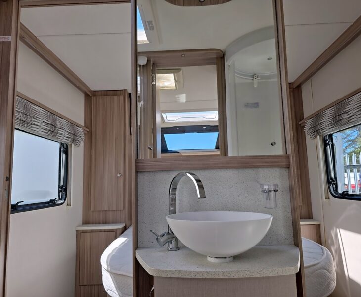 2019 COACHMAN VISION 545 CARAVAN